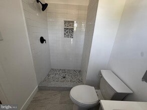 Building Photo - 633 Foxton Ct