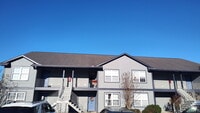 Building Photo - 2601 Riverridge Ct