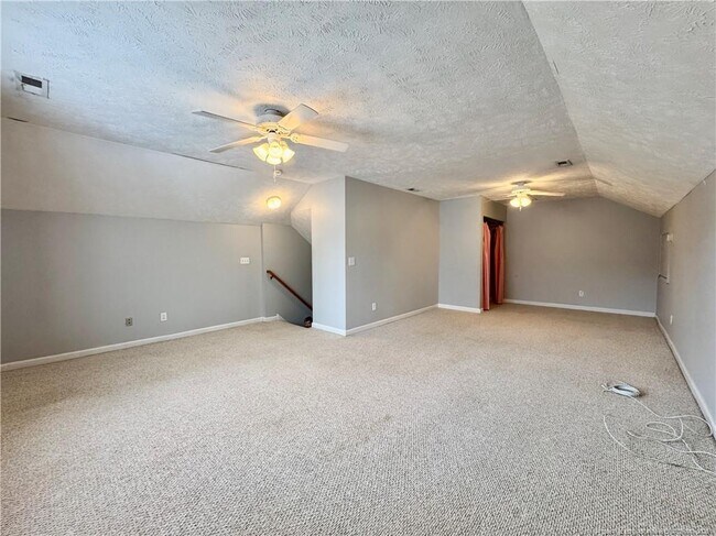 Building Photo - 271 Stone Cross Dr