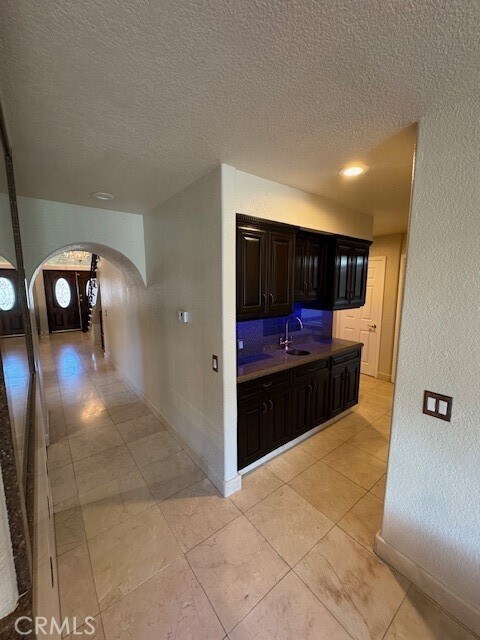 Building Photo - 3350 Deaver Dr