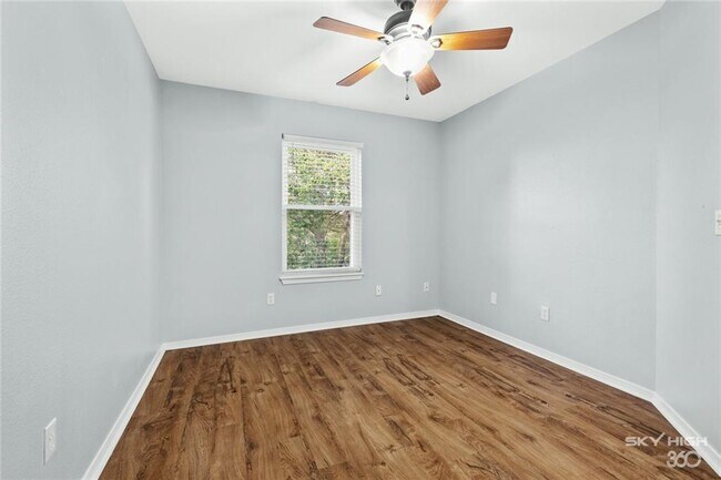 Building Photo - 1133 Peppermill Ln