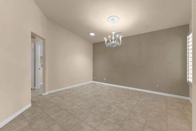 Building Photo - 79886 Dandelion Dr