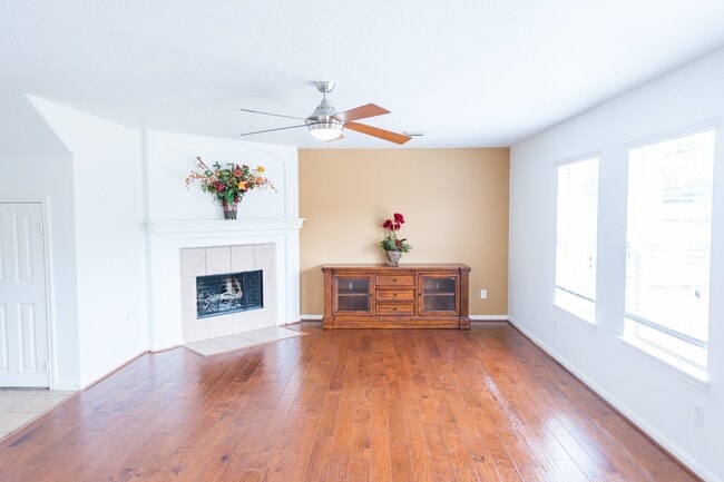 Building Photo - 5111 Juniper Walk Ln