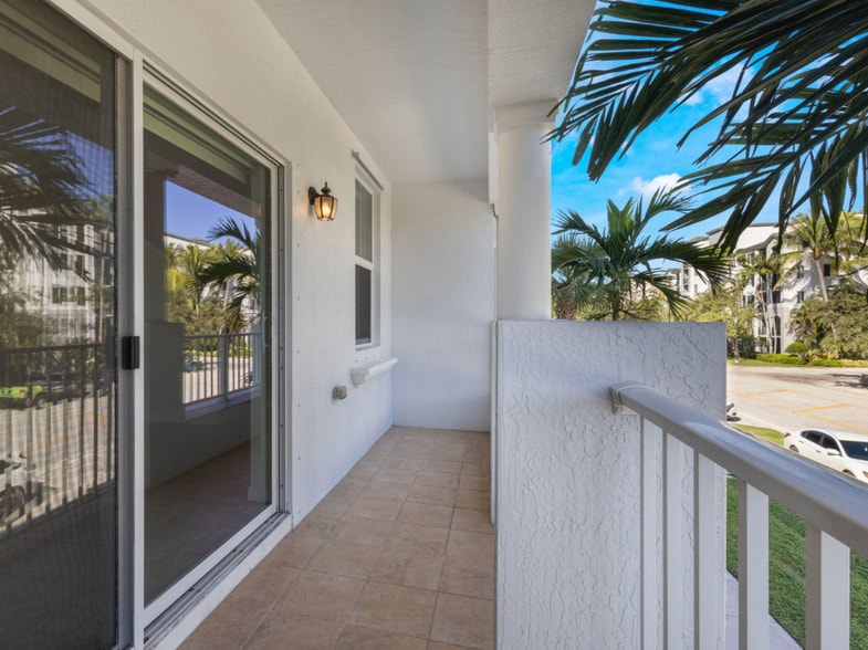 Building Photo - 1247 Via de Fossi