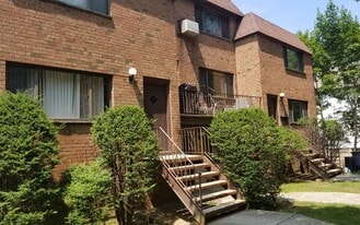 Building Photo - 79 Stratton St