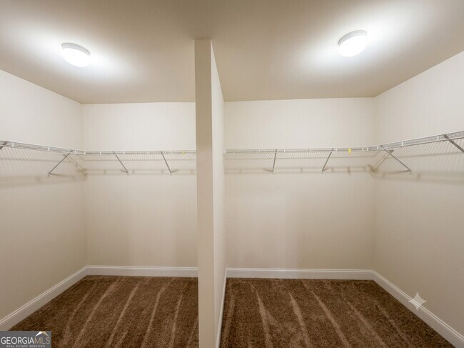 Building Photo - 165 Regency Pl