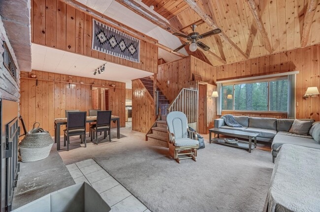 Building Photo - 194 E Blue Jay Cir