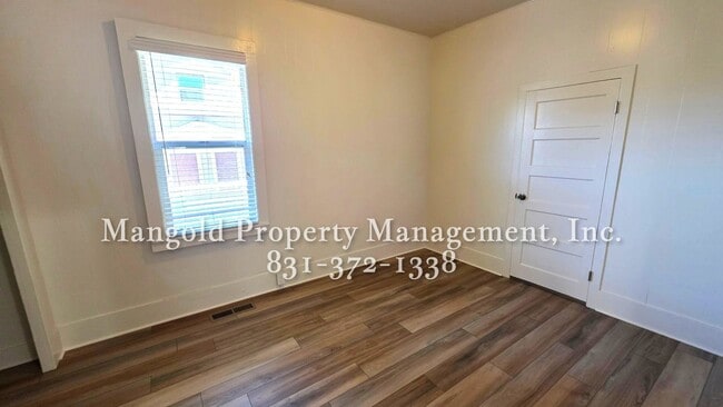 Building Photo - 2 Bed 1 Bath  New Monterey Home with Scenic Bay Views and Spacious Yard