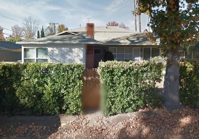 Building Photo - 5553 Matilija Ave