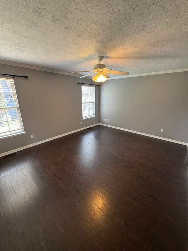 Building Photo - 5545 S Michigan Ave