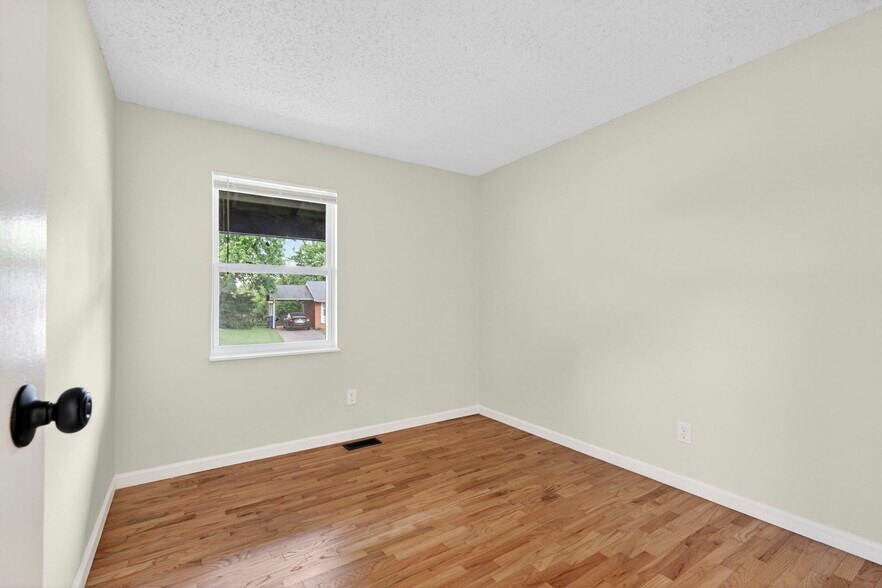Bedroom 2 - 2246 Bensonhurst Dr