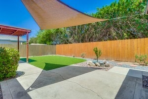 Building Photo - 9813 Medina Dr