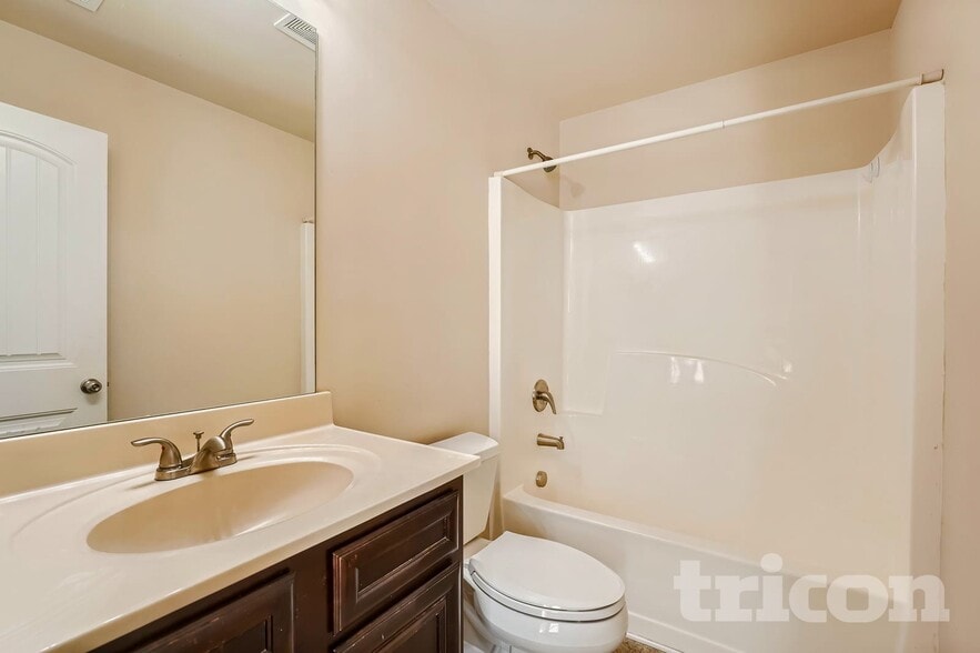 Building Photo - 296 Prescott Dr