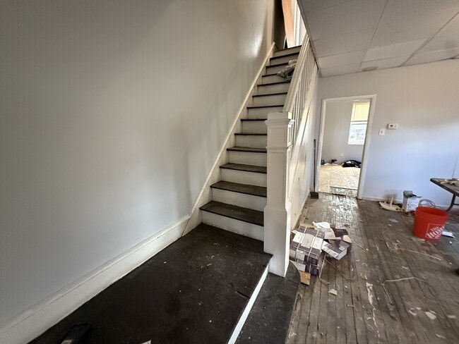 Building Photo - 1320 Chase St