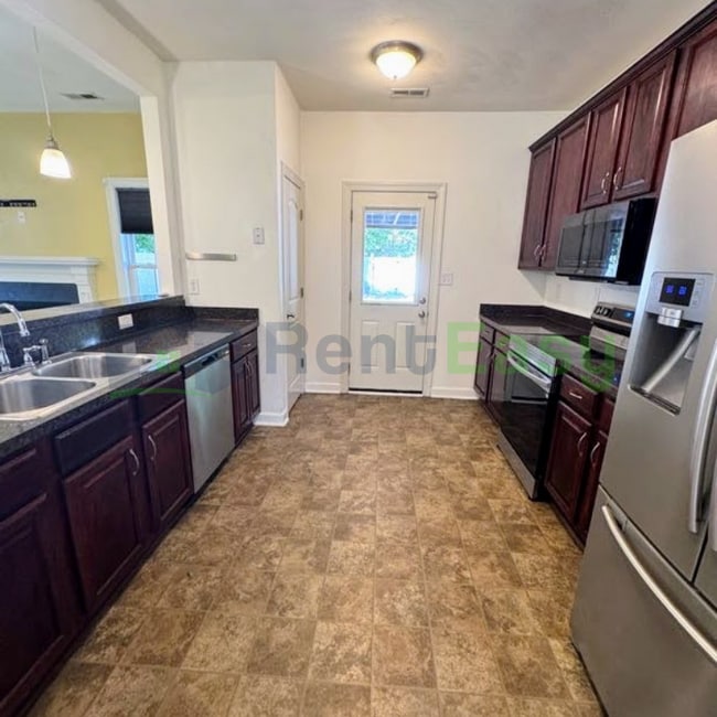 Building Photo - 4116 2nd St