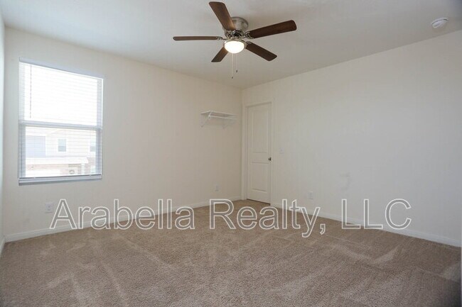 Building Photo - 5105 Hydra