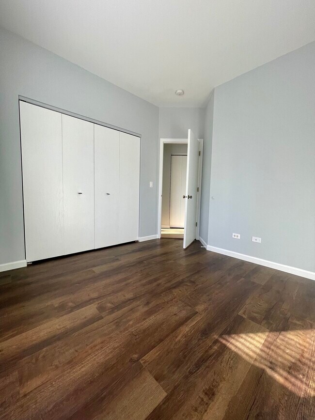 Building Photo - 16623 Natoma Dr