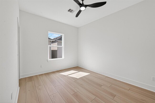 Building Photo - 973 Highland Lgt Ln