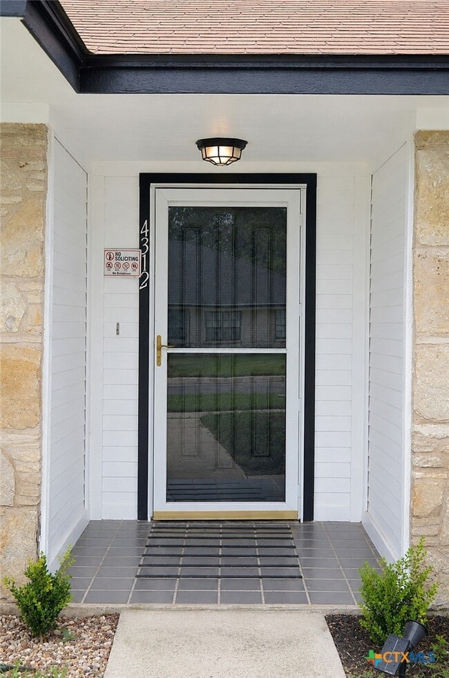 Building Photo - 4312 Creekside Dr