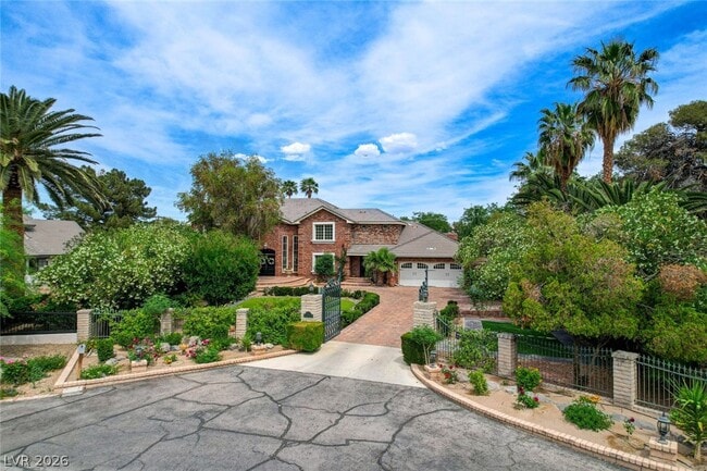 Building Photo - 7001 Alamitos Cir