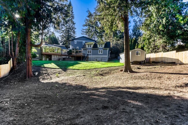 Building Photo - 4Bd/2Ba Bellevue House