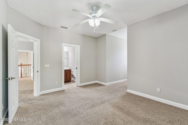 Building Photo - 263 Stonewell Dr