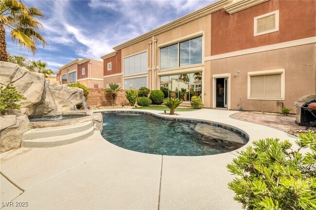 Building Photo - 5651 Deer Creek Falls Ct