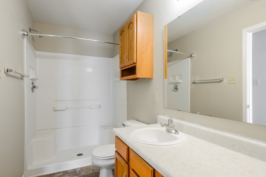 Building Photo - 8836 Hosta Way