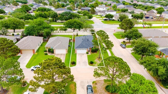 Building Photo - 7602 Little Thicket Ct