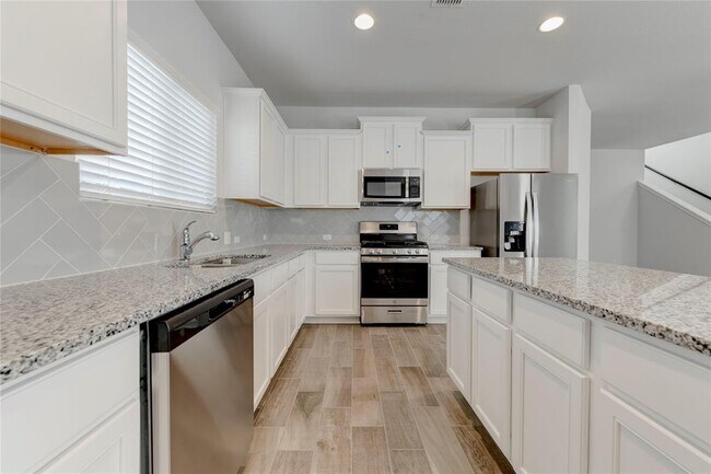 Building Photo - 10716 Timber Brook Pass