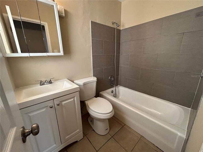 Building Photo - 3310 Lexington St