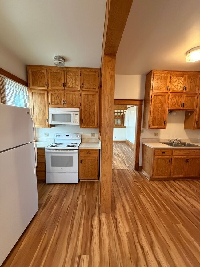 Building Photo - 800 S 9th St