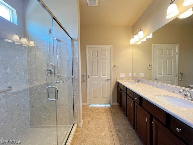 Building Photo - 10965 Pinion Woods Ct