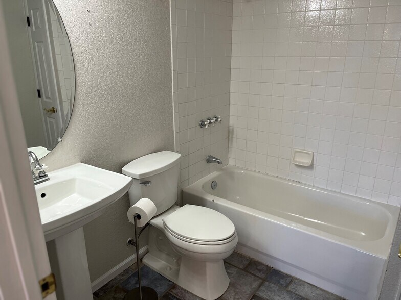 UPDATED BATH - 9688 Harris Cir