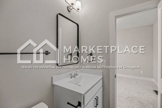 Building Photo - 1374 Cozy Cir SE