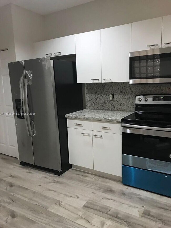 Building Photo - 2476 Cordoba Bend