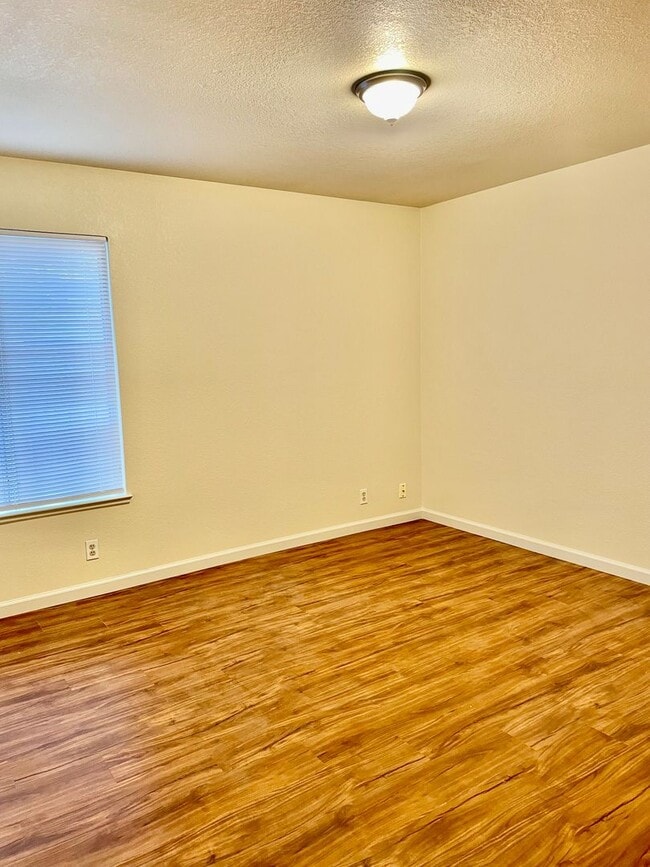 Building Photo - TREECREST-3PLEX