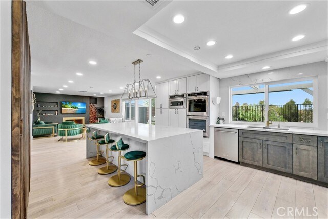 Building Photo - 6875 Swarthmore Dr