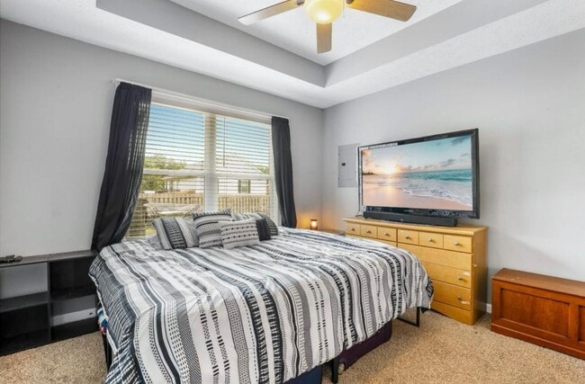 Building Photo - 397 W McGlothlin St