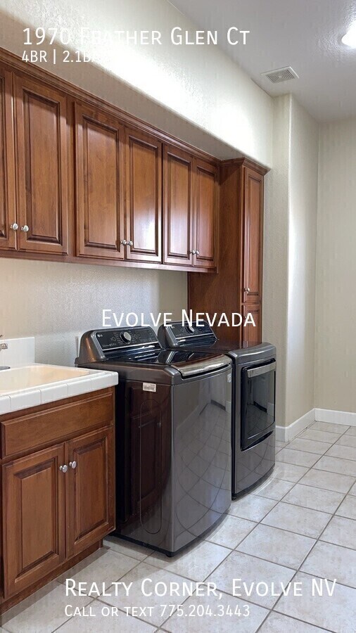 Building Photo - 1970 Feather Glen Ct