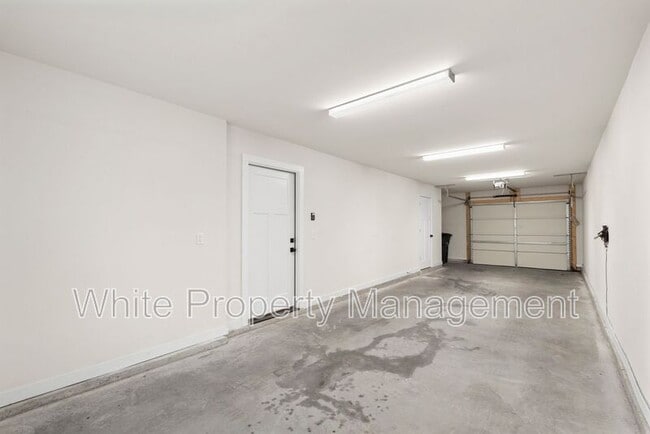 Building Photo - 5019 York Park Ln