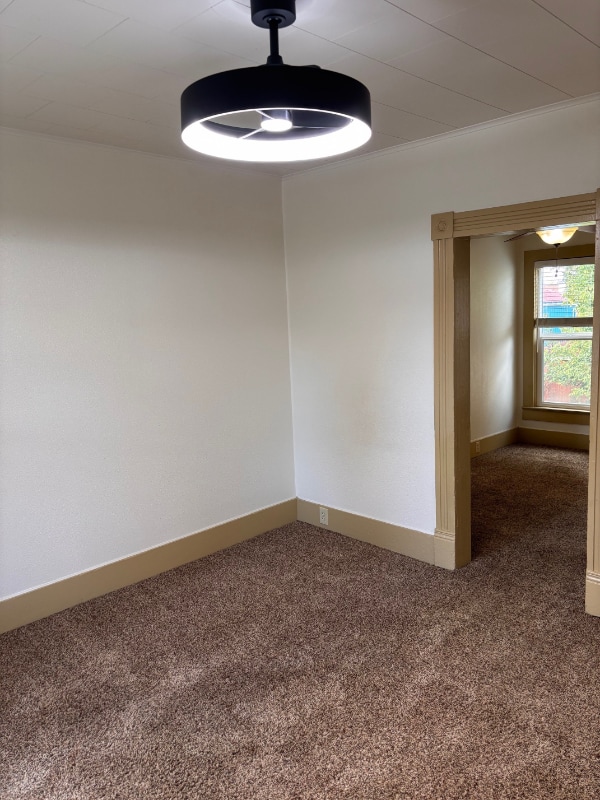 Building Photo - 1430 E Lyndale Ave