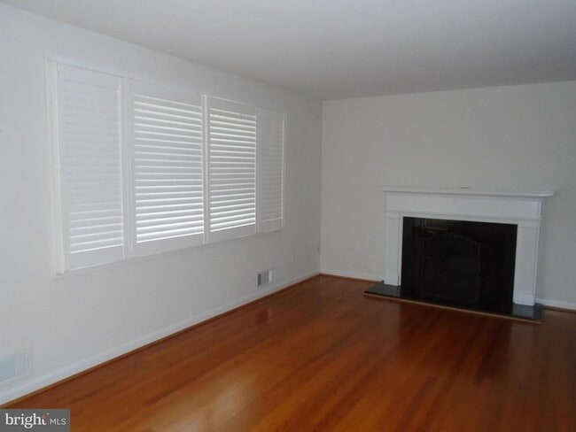 Building Photo - 10205 Tanager Ln