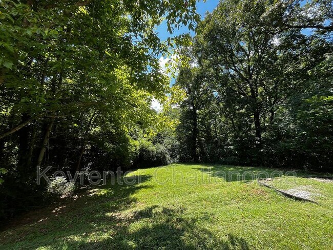 Building Photo - 7714 Basswood Dr