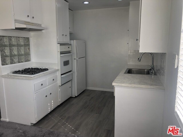 Building Photo - 744 Pier Ave