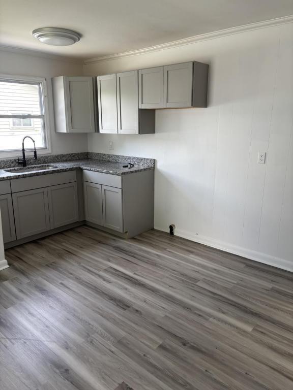 Building Photo - 4487 Thompson Dr