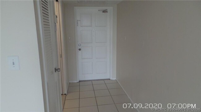 Building Photo - 2651 S Course Dr