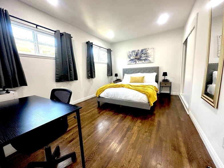 Building Photo - 15732 Covello St