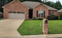 Building Photo - 3120 Plateau Dr