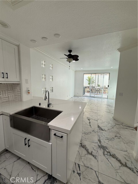 Building Photo - 2738 Pointe Coupee